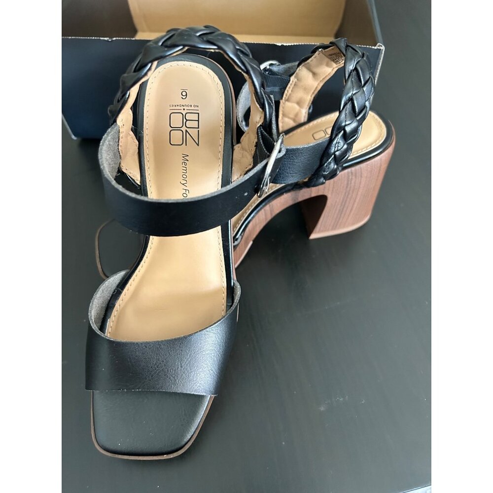No Boundaries Womens Black Block Heel Sandal Buckle & Comfort Foam Insole Size 6